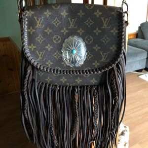 Fringe *Authentic* Louis Vuitton purse